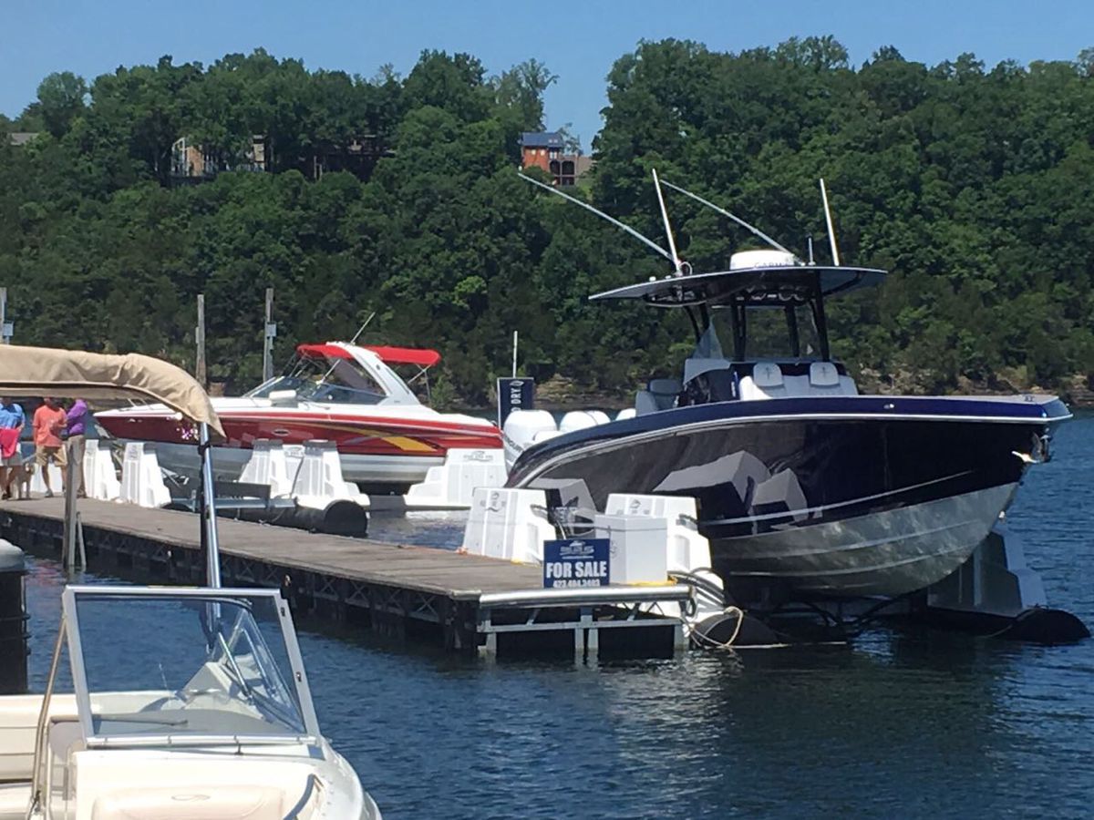 boat lifts lake cumberland usa 4